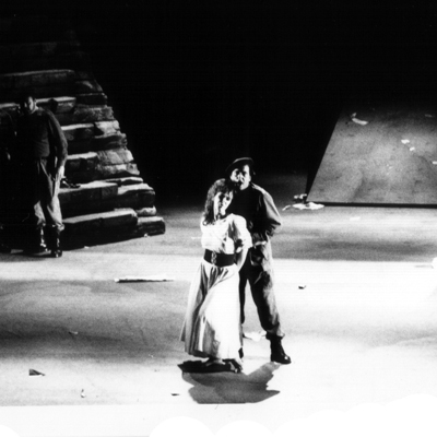 Zachos Terzakis (Don Jos) mit Valerie Marestin (Carmen)